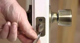 City Locksmith Store Chicopee, MA 413-240-4315 - 16-Emergency-Locksmith-Opening